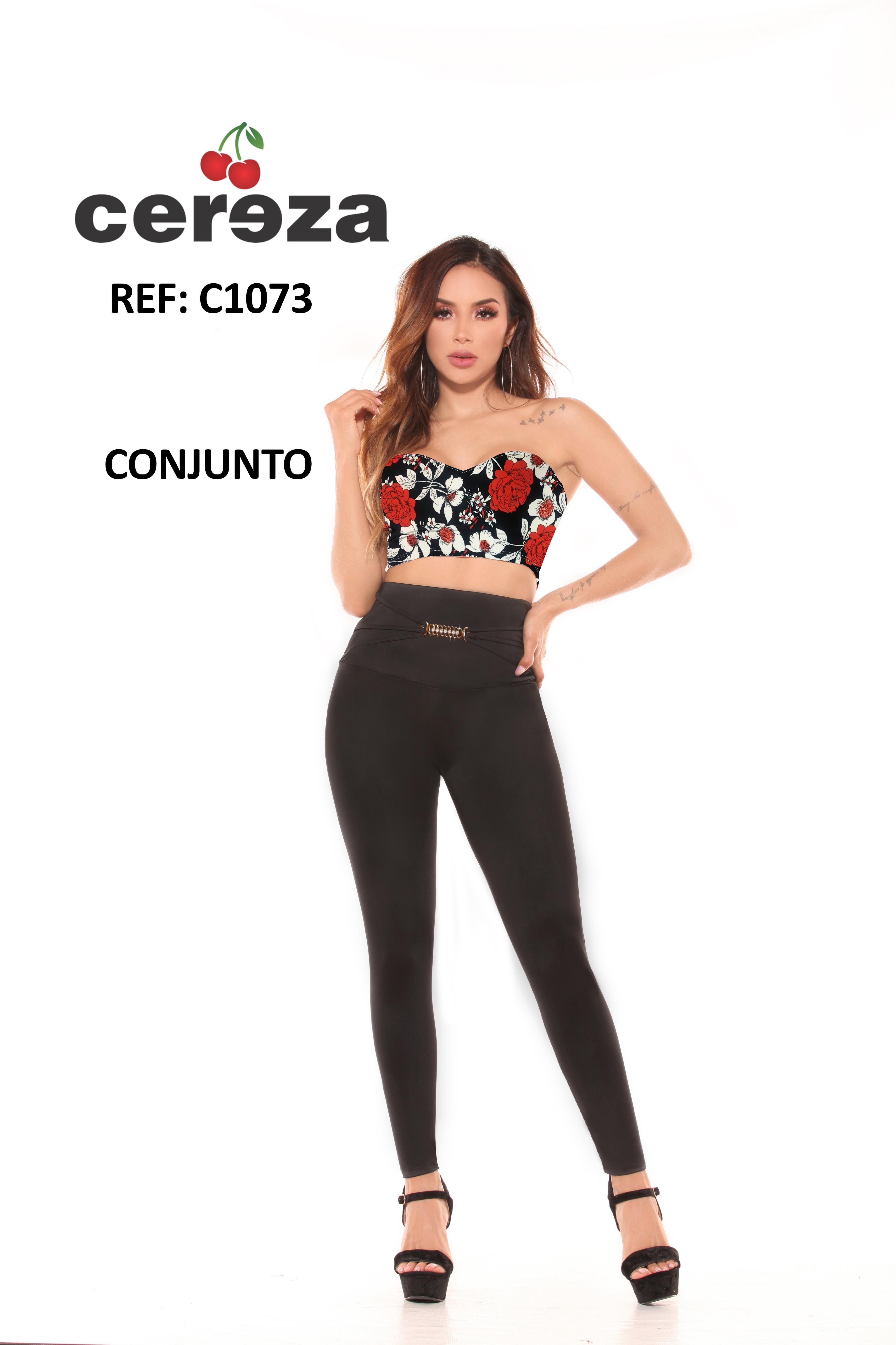 Conjunto Marca CEREZA Original Colombiano con Blusa Veraniega de Hombros descubiertos y pantalón Negro con Pretina Alta y decorado en el frente